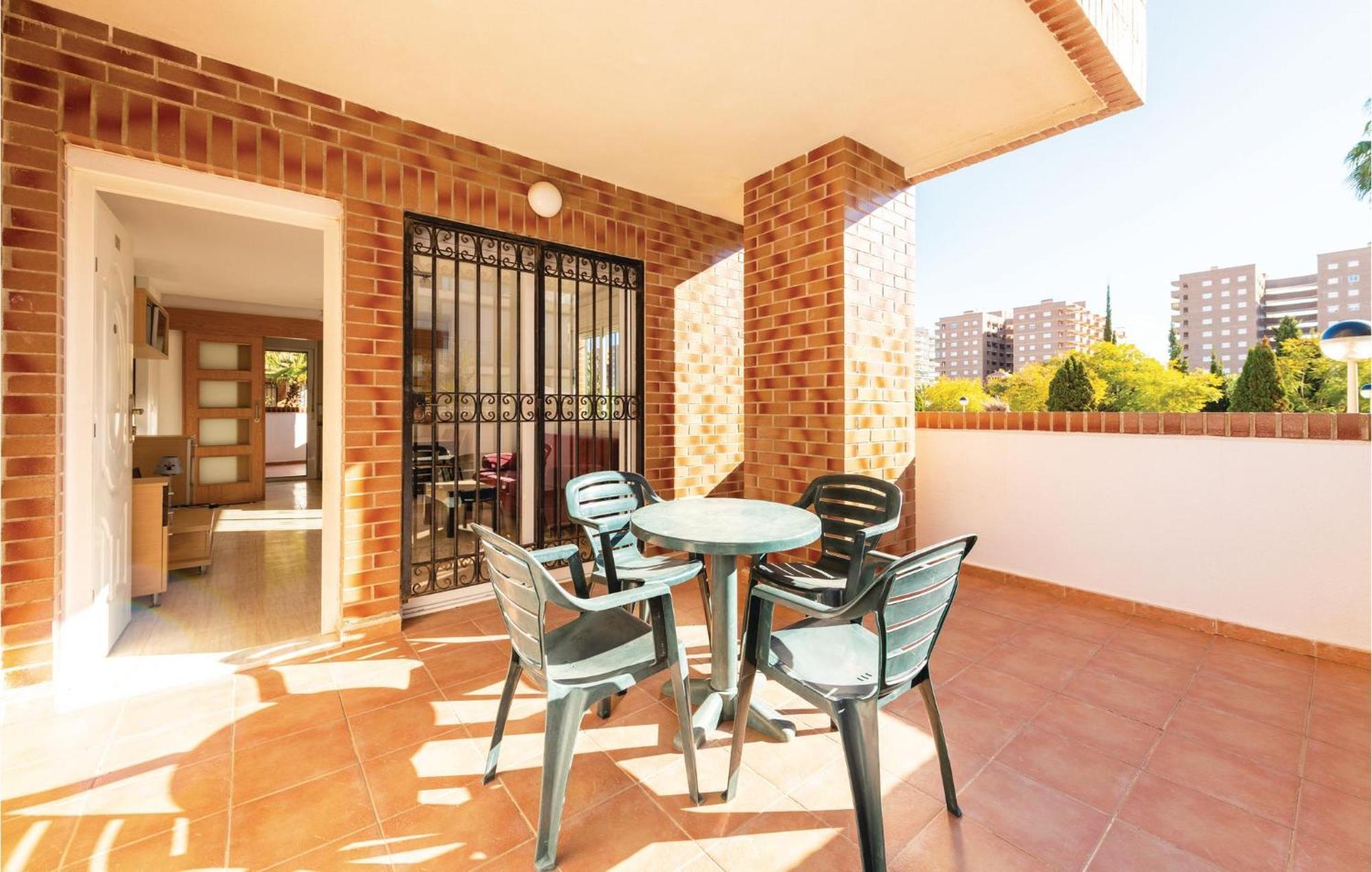 Amazing Apartment In Oropesa Del Mar With Kitchen Exterior photo